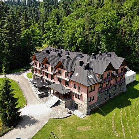 Hotel Salamandra Hoczew Bagian luar foto