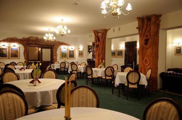 Hotel Salamandra Hoczew Bagian luar foto