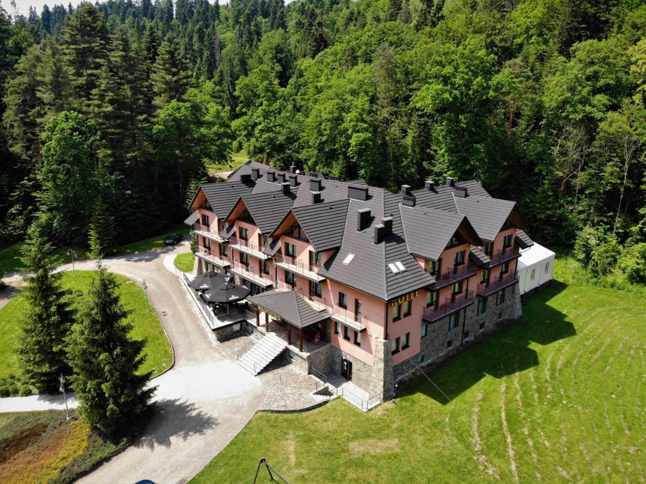 Hotel Salamandra Hoczew Bagian luar foto